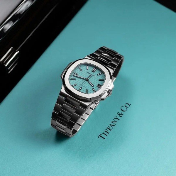 PATEK PHILIPPE AUTOMATIC PREMIUM WATCH SHAHRUKH KHAN EDITION - Image 4