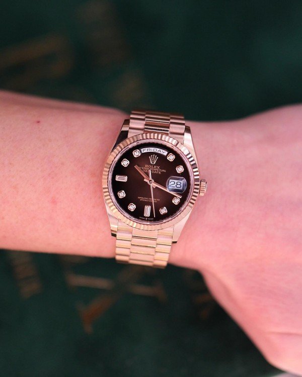 ROLEX OYSTER PERPETUAL DAY DATE 36 MM PREMIUM WRIST WATCH - Image 3