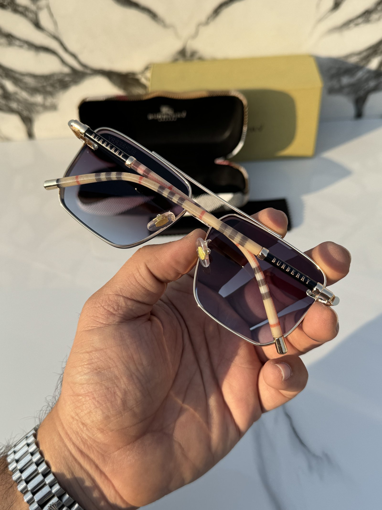 Branded Sunglasses _23066_gold_blueshaded(With Original Kit) - Image 2