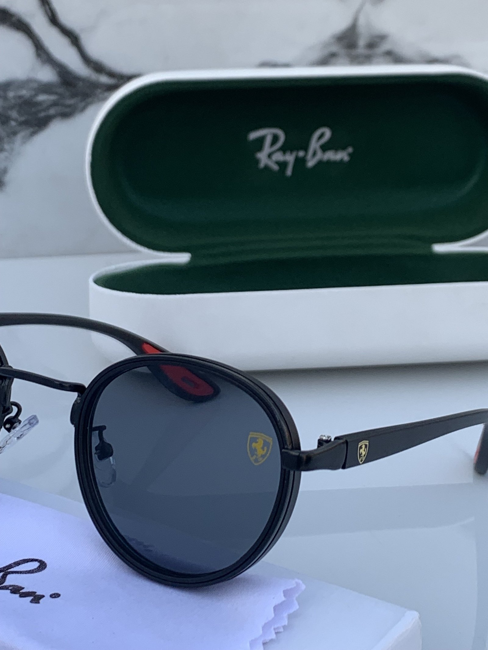 Branded Rb Full Black Sunglasses (With Original Kit) - Image 5