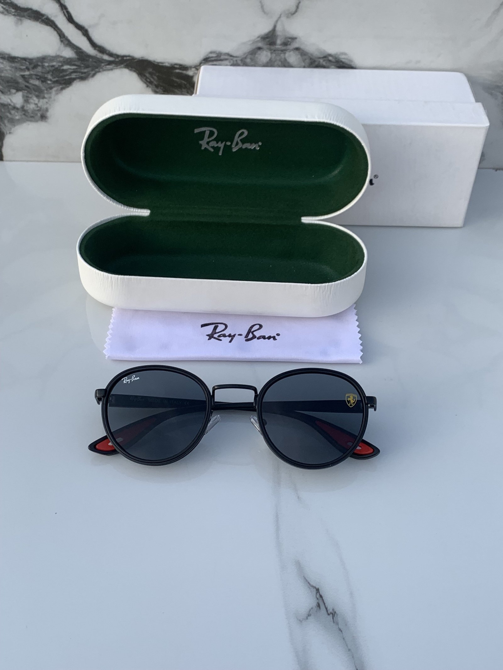 Branded Rb Full Black Sunglasses (With Original Kit) - Image 4