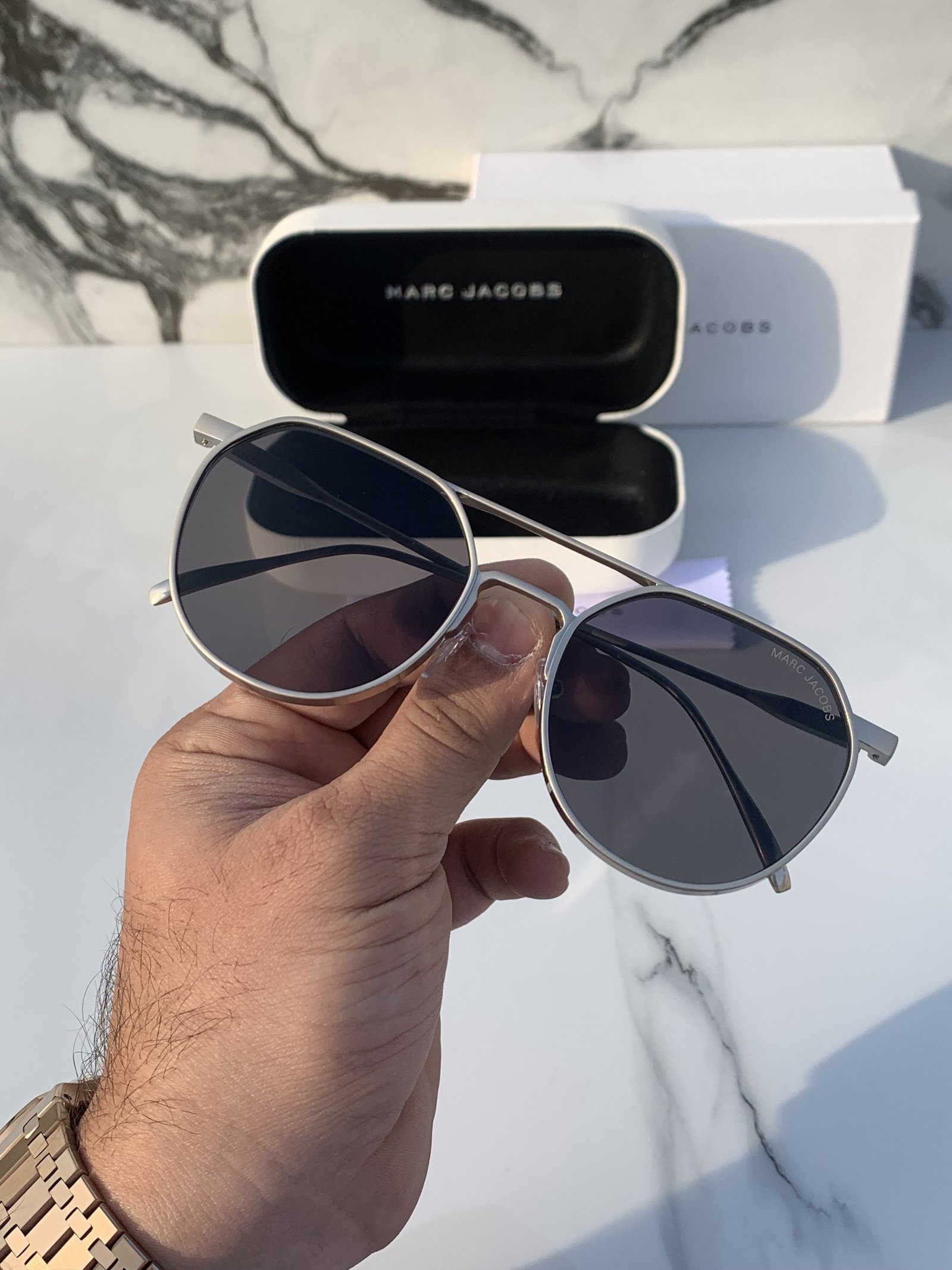 Branded Mj Metal Frame Silver Black Sunglasses (With Original Kit) - Image 3